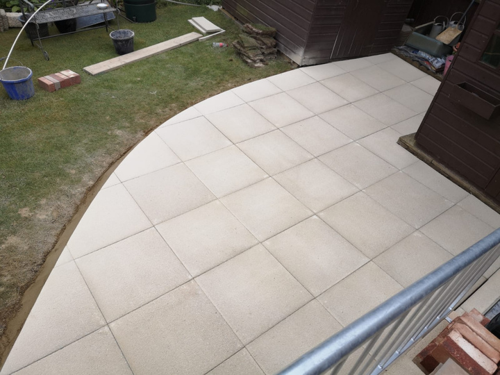 Curved patio area