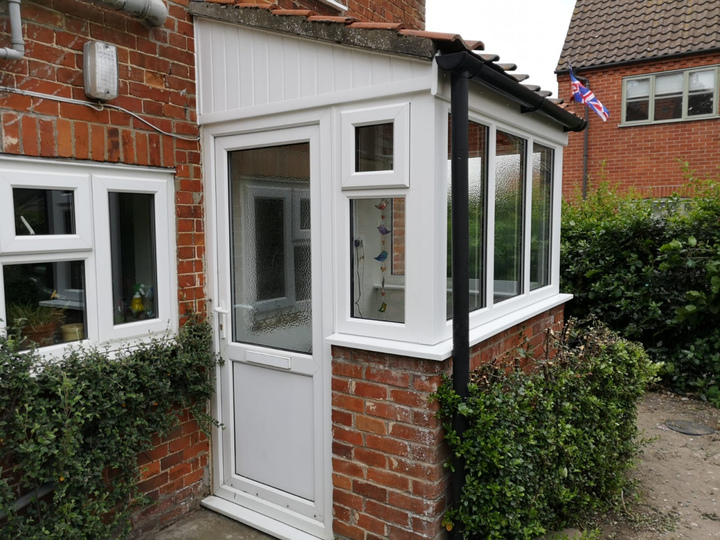 Norfolk period cottage with tiled half-brick porch